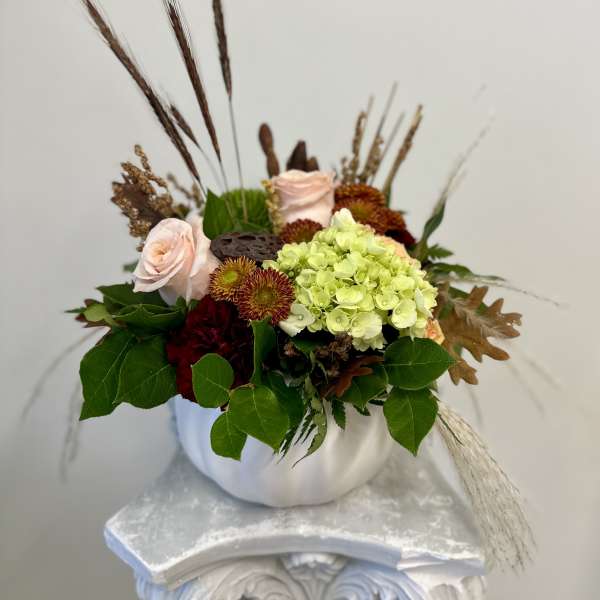Fall Elegance b Westford Florist Art by Veny