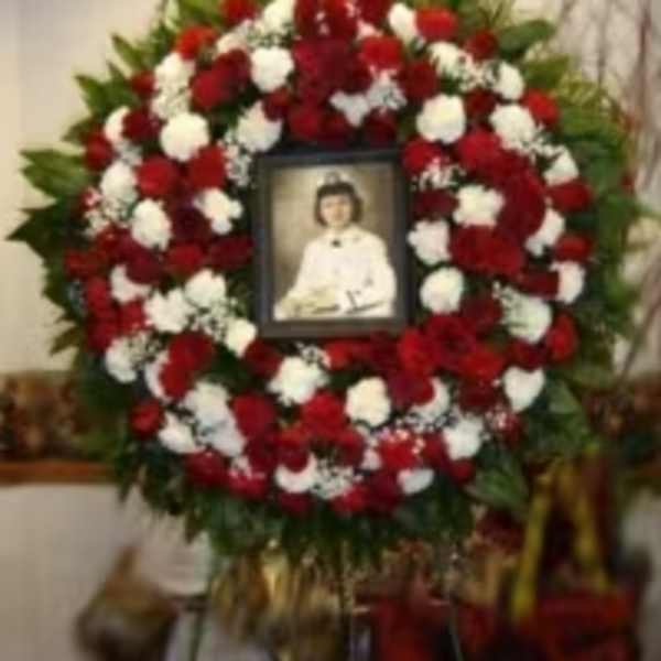 Red & White Remembrance Wreath