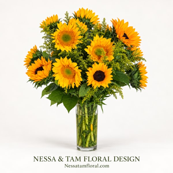 Sunflower bouquet in a clear glass vase
