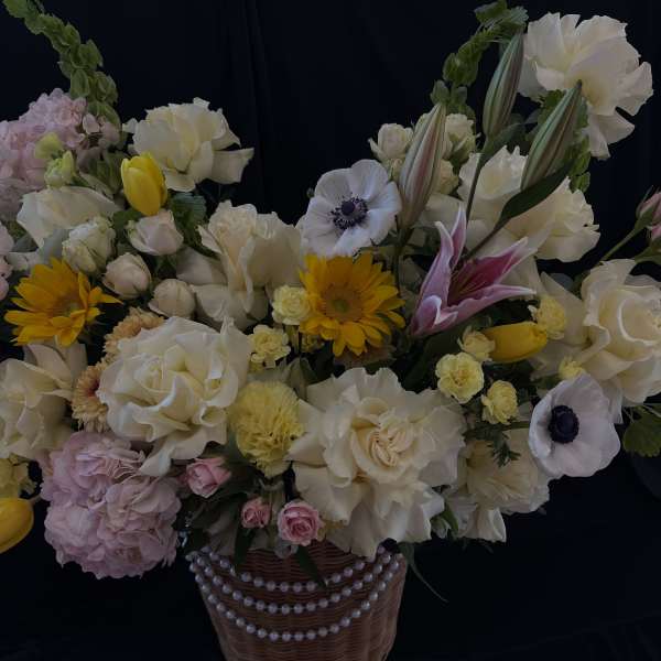 Soft Sunshine Garden