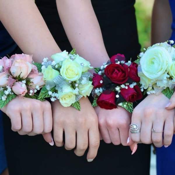 HOCO/PROM Wrist Corsage