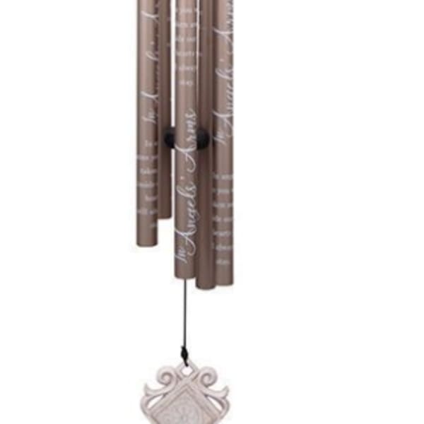 Decorative hanging wind chime with engraved plaques