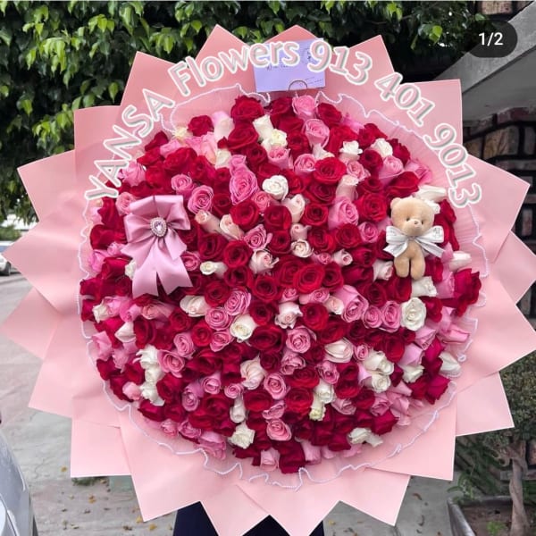 250 Mixed Roses Bouquet