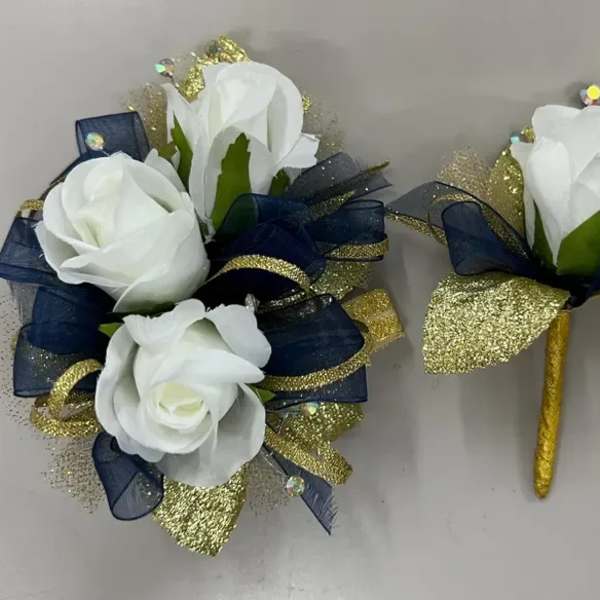 Corsage set blue and gold