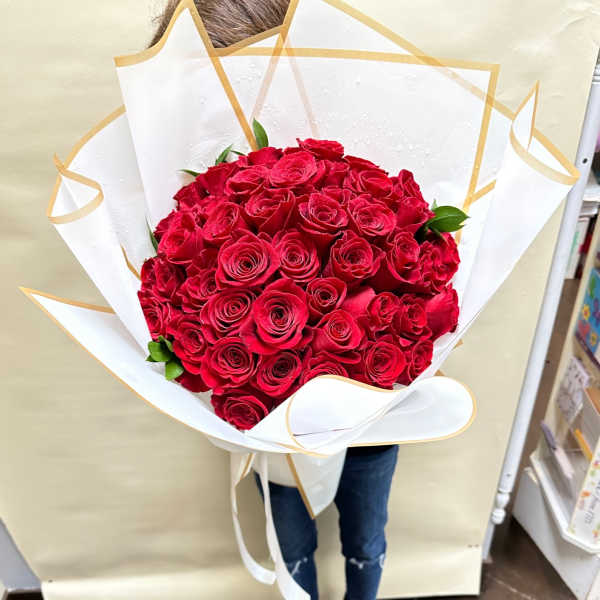 50 Red Roses Wrapped (Round Shape)