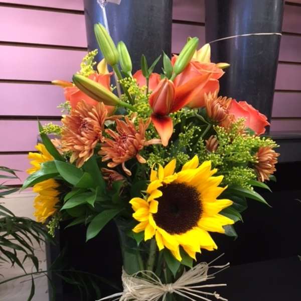 Elegant Autumn Themed Bouquet