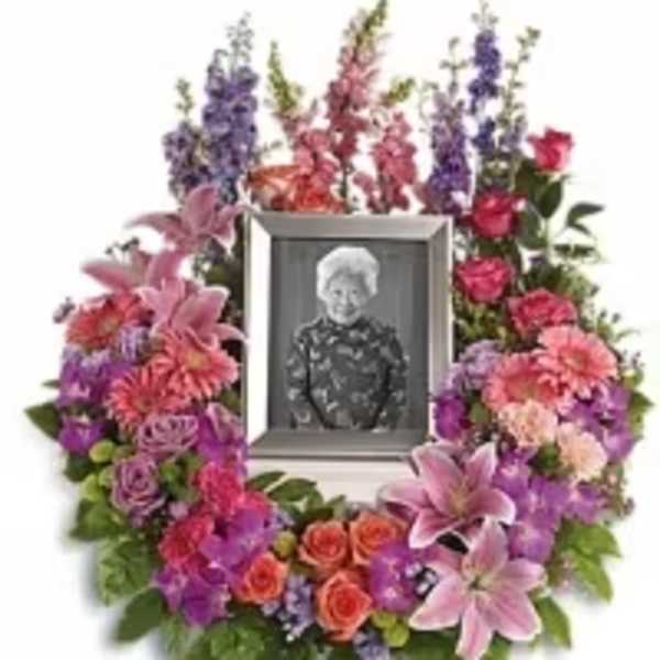 Infinite Love Wreath