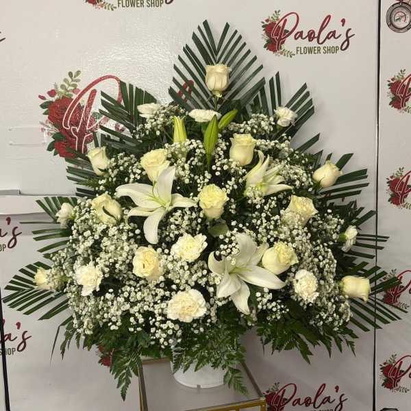 White sympathy basket