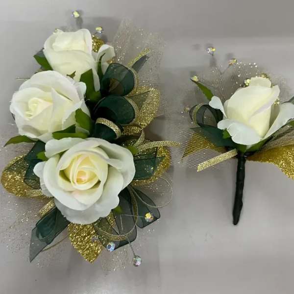Glitter and gold corsage set