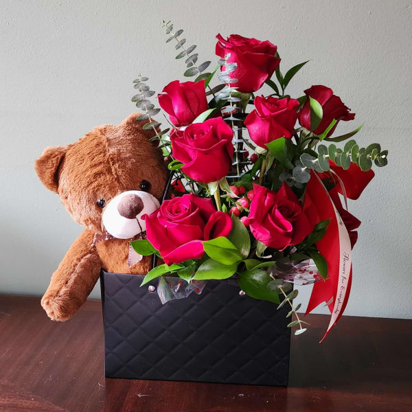 Teddy Bear and Dosen roses