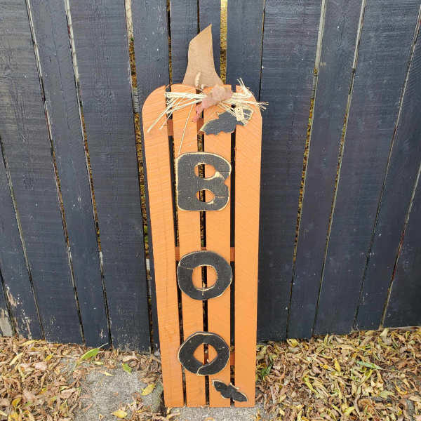 Porch Pumpkin Sign with BOO & Bats