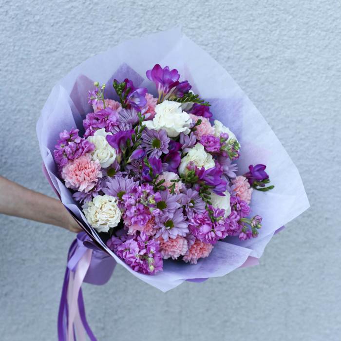 Studio City Florist Flower Delivery by US