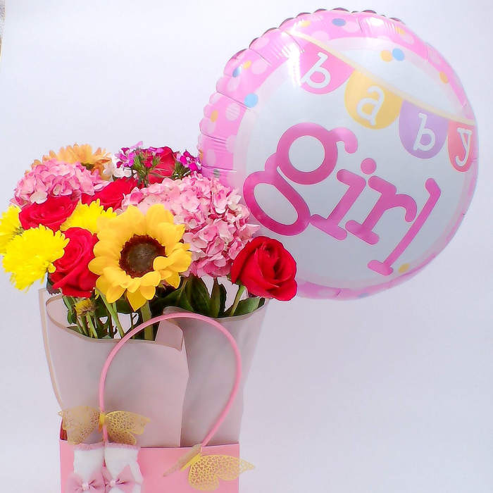 "Welcome Baby Girl” Flower Gift Bag