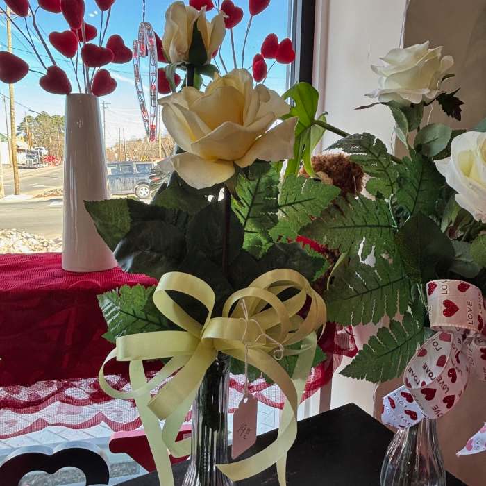 2 artificial creamy yellow rose budvase