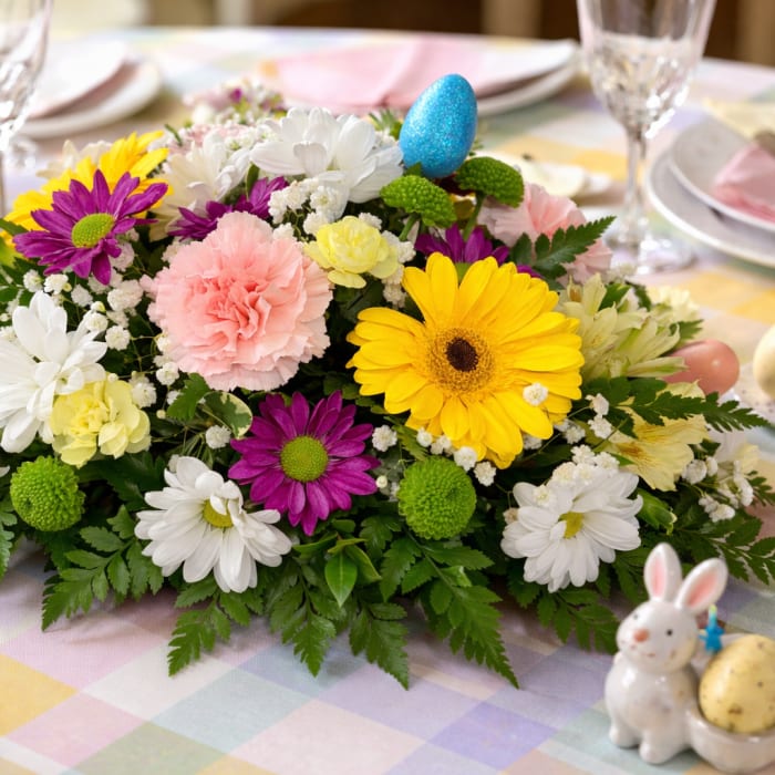 Traditional Spring Centre Piece