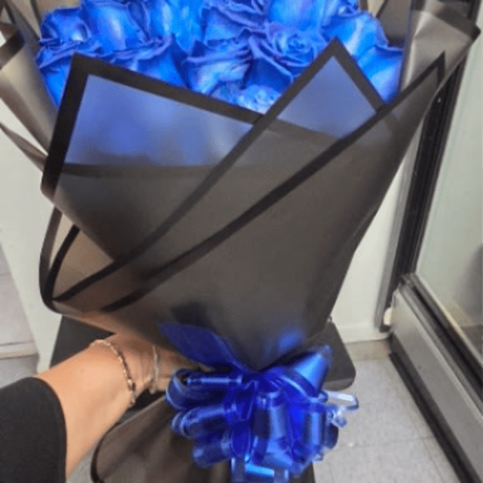 Blue rosas