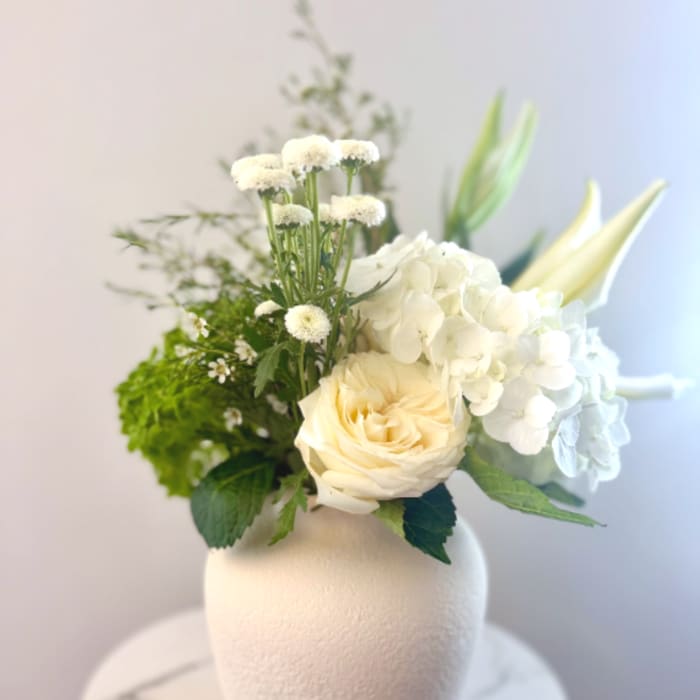 Luxe White Garden