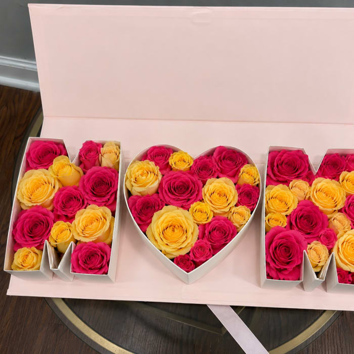 “MOM” rose box