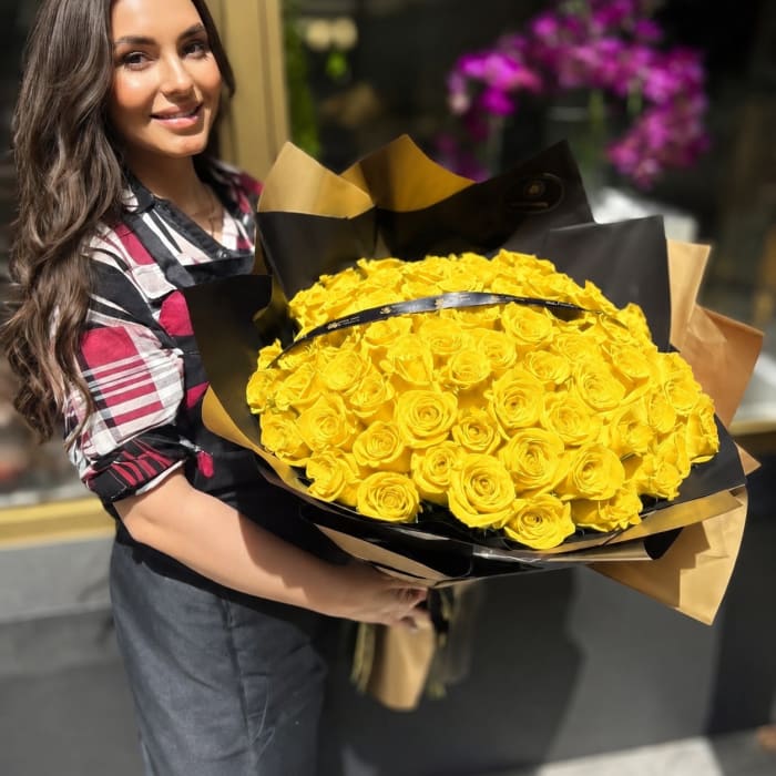 75 Roses Round Bouquet - Yellow