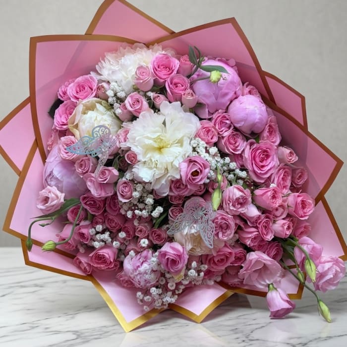 Peonies & Mini Roses
