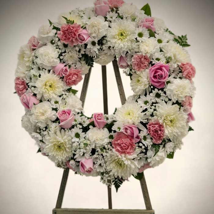 Graceful rememberance Wreath