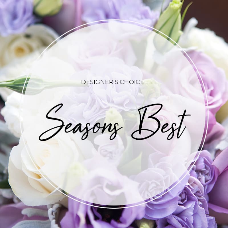 Pastel bouquet of roses and carnations in white and lavender