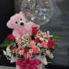 caja elaborada cond eisys claveles rosados rosas rojas y rosadas yipsofilia osito