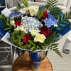 4th July bouquet 


Not vase included 
