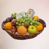 A gourmet basket created with the freshest fruits in season, along with