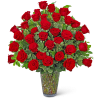 Bouquet of red roses in a clear glass vase