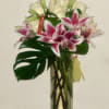 The elegant Style Bouquet is ready to express your thoughts to a