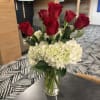 6 roses in hydrangea