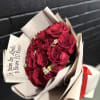 Celebra la temporada con 20 rosas frescas que transmiten amor, belleza y