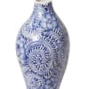 A fresh take on classic chinoiserie, the Eleanor Budvase blends timeless charm