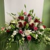 Say good bye with a beautiful set of flowers on the casket!