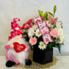 Show her/him love with this beautiful arrangement.
Orientation: All around