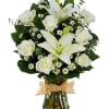 White flowers vase 