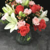 Orange roses, white lilies, peach beans, Peach Carns