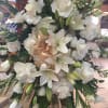 Must be ordered in advance. 
Type of Flowers: Hydrangeas, SnapDragon, Lilies, Roses