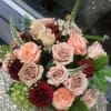 ROSES, HYDRANGE, CARNETIONS, GREENS FILLER

STANDAR: 6 ROSES, 2 HYDRANGE, 6 CARNETIONS, 3