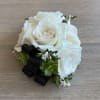 This flower corsage is delicate and beautiful. Please right on your notes