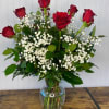 Our standard bouquet comes with 12 red charming roses, baby&#039;s breath, leather