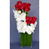 LA&#039;s Modern Love Story: Passion &amp; Purity Dance in Red Roses &amp;