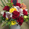 A BEAUTIFUL MIX OF PREMIUM FLOWERS, LUXURY GIFT IN ANY MOMENT. 2