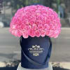 Fresh pink roses in our black velvet signature box 

Standard- 50 roses