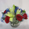 The FTD&reg; Independence&trade; Bouquet will dazzle your recipient this Summer just in