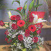 Red rosas red gerberas withe lilys