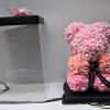 the teddy bear comes with:
box as shown in the picture.
zise 25 cm