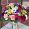 Send a shining smile to someone special with this bright bouquet! The