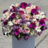 Roses, anemone, orchid, lilacs(seasonal only) 